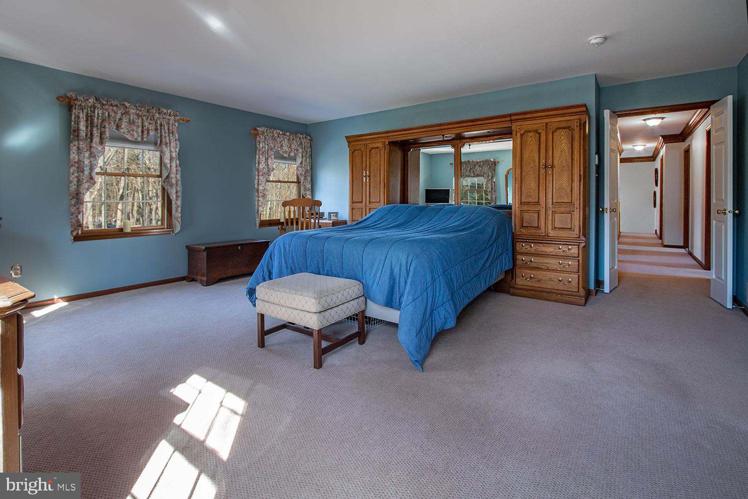 6 Arncliffe Rise Medford, NJ 08055 - Photo 14 of 29 Spacious master bedroom suite