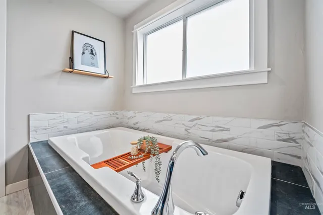 $749,999 | 10775 West Royal Fern Court, Star, ID 83669