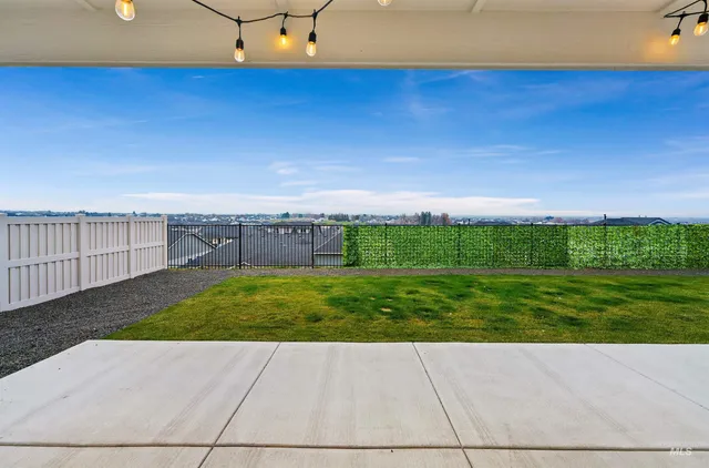 $749,999 | 10775 West Royal Fern Court, Star, ID 83669