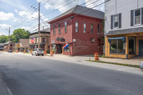 $475,000 | 20 Main Street, Cornish, ME 04020