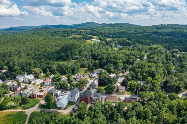 $475,000 | 20 Main Street, Cornish, ME 04020