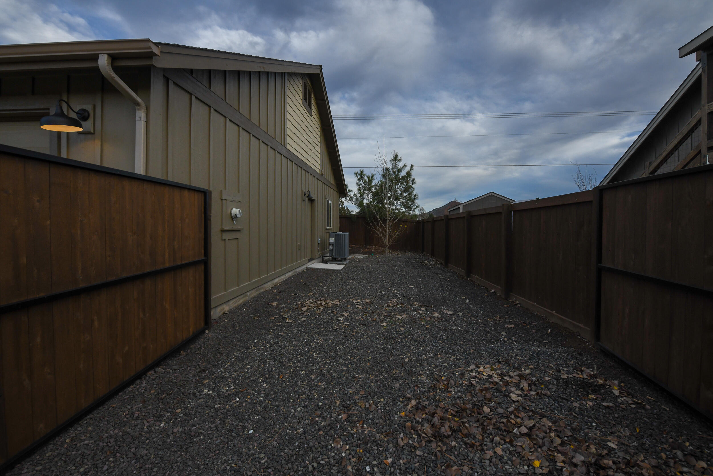 154 Northwest Saddle Ridge Loop Prineville, OR 97754 - Photo 4 of 23 004