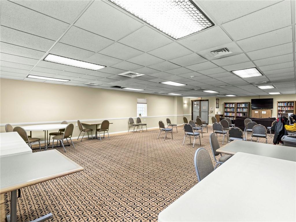 5600 Munhall Road, Unit 311 Pittsburgh, PA 15217 - Photo 41 of 45 Gallery Image 41
