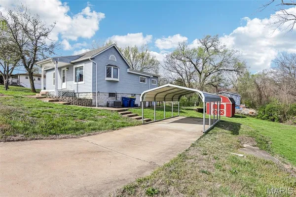 $125,000 | 700 Lovett Street, De Soto, MO 63020