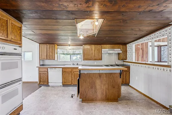 $125,000 | 700 Lovett Street, De Soto, MO 63020