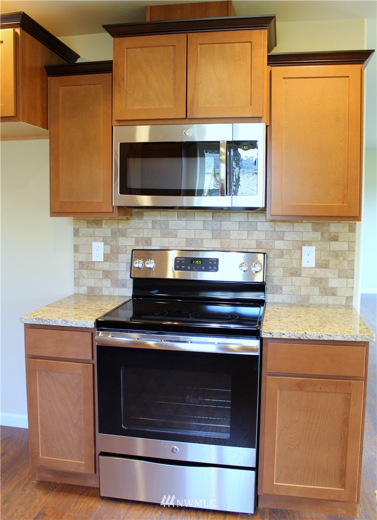 9308 179th Trail Southwest Rochester, WA 98579 - Photo 4 of 9