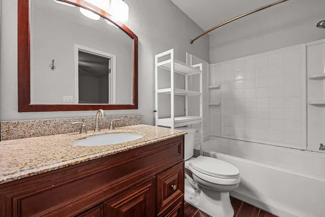 $1,895 | 202 Brittany Lane, Crestview, FL 32536