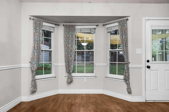 $1,895 | 202 Brittany Lane, Crestview, FL 32536