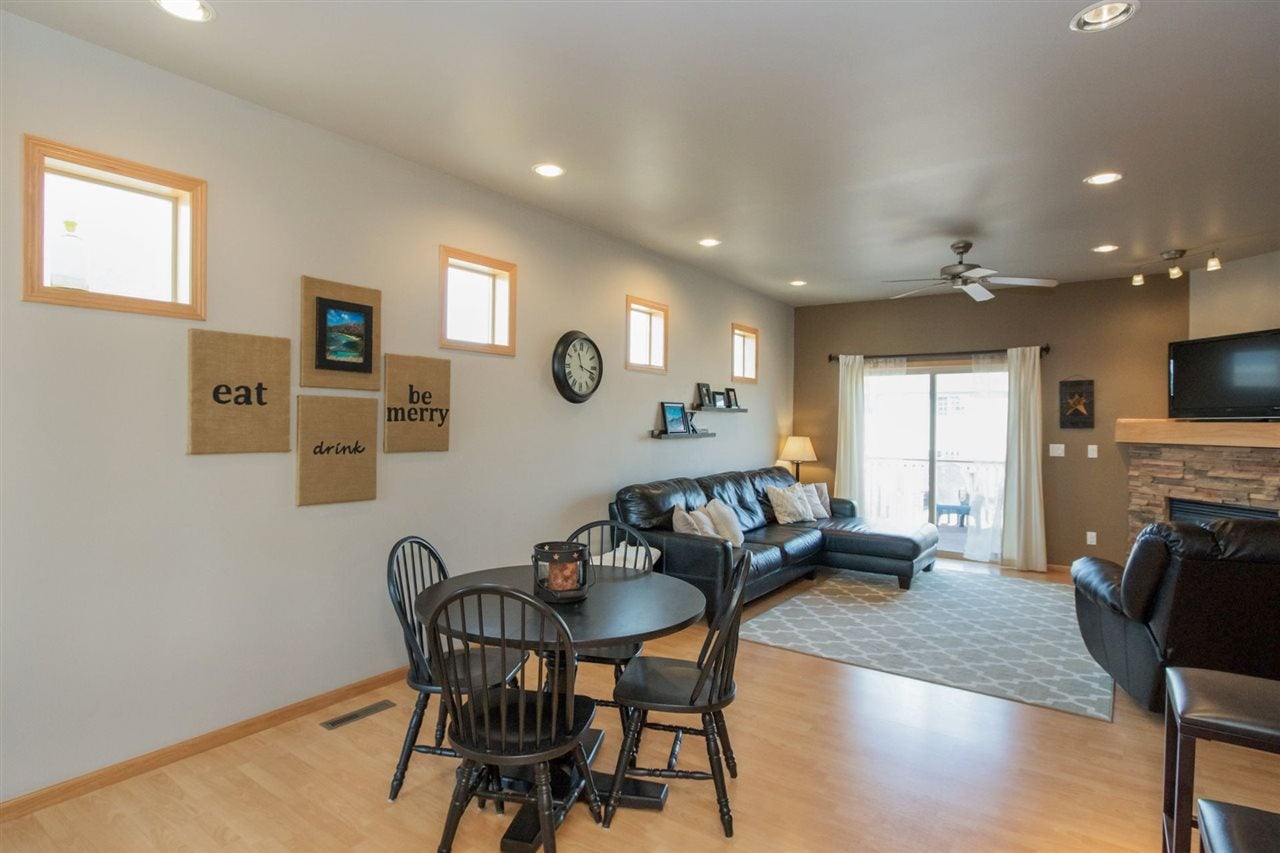 177 South Park Ridge Road North Liberty, IA 52317 - Photo 8 of 27 Gallery Image 8