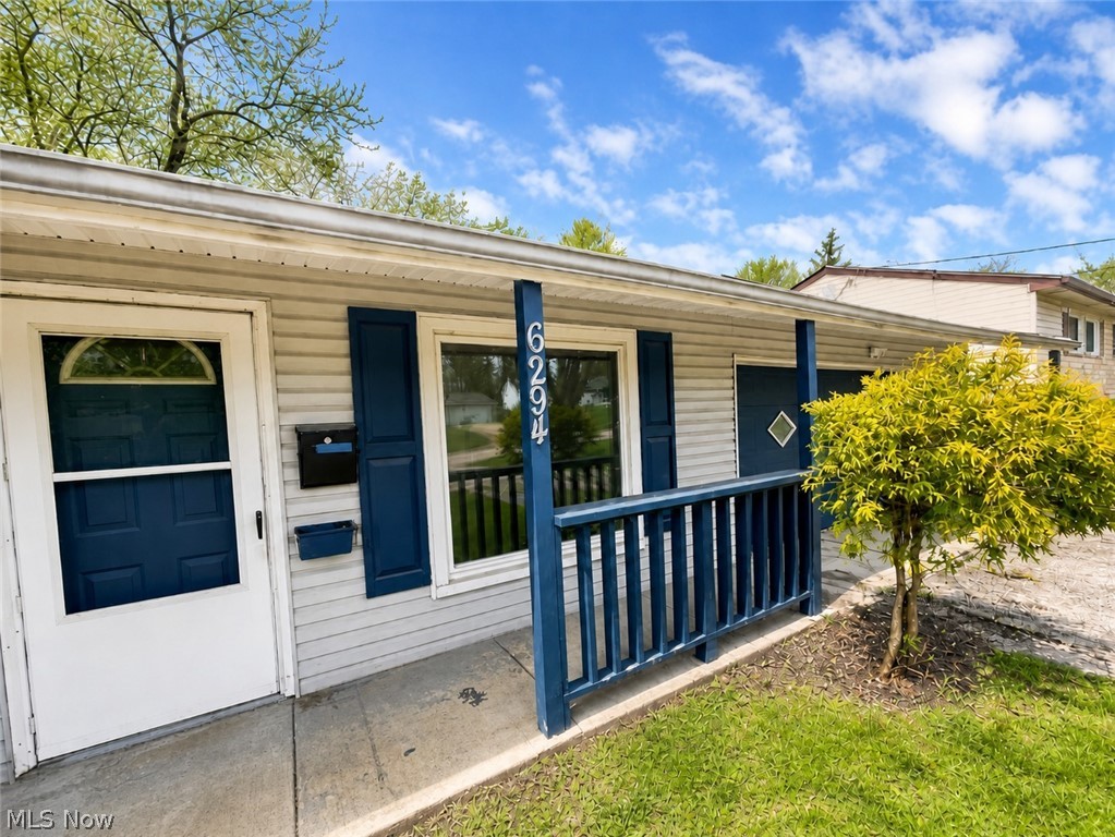 6294 Randolph Road Bedford, OH 44146 - Photo 4 of 19