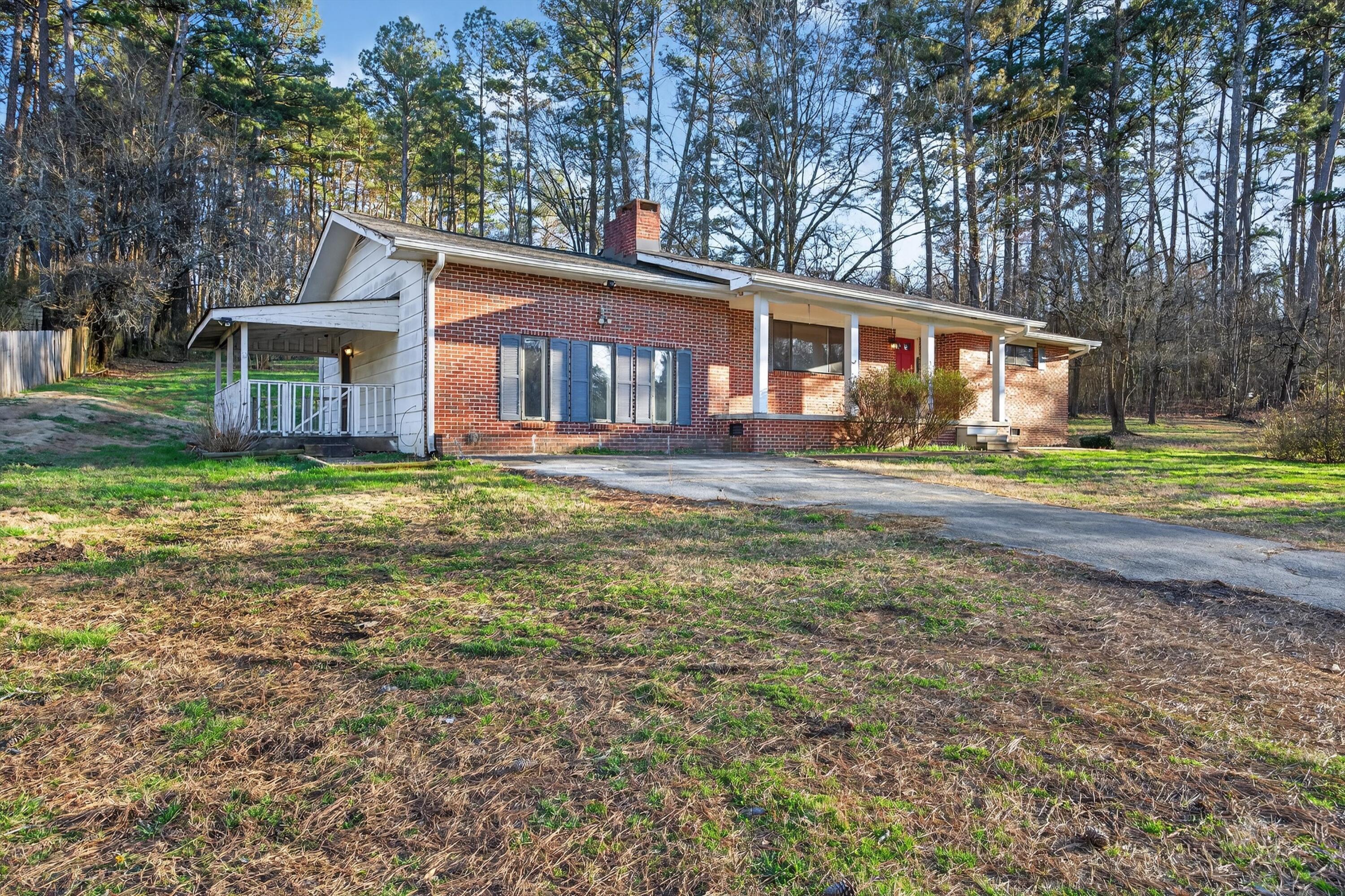 1320 Graysville Road Ringgold, GA 30736 - Photo 4 of 27 04-090A6802