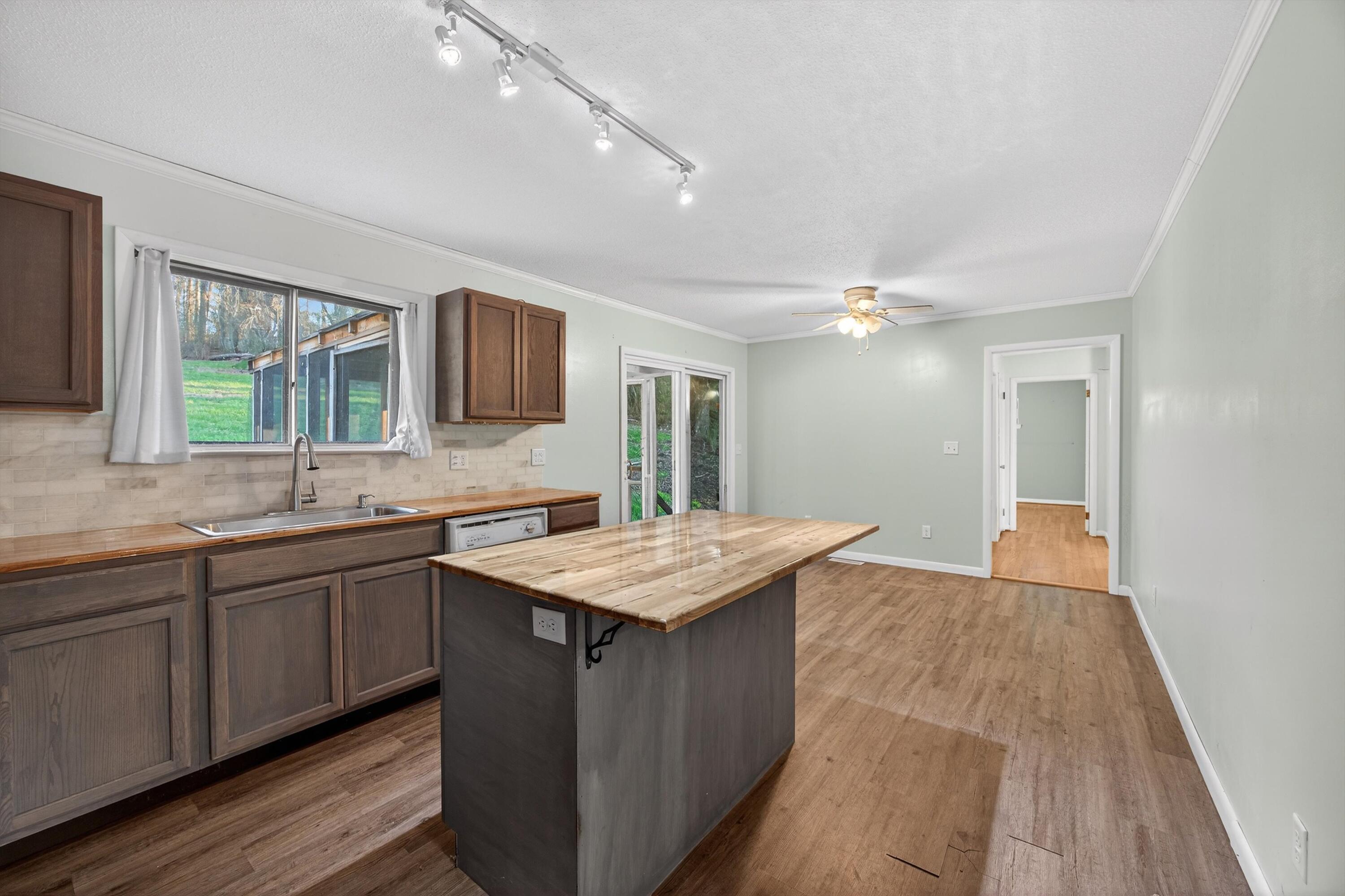 1320 Graysville Road Ringgold, GA 30736 - Photo 10 of 27 10-090A6877