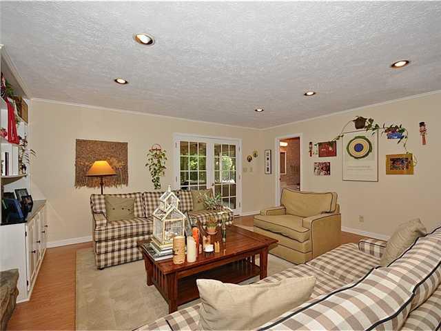 8025 Claridge Road Indianapolis, IN 46260 - Photo 12 of 24 Gallery Image 12
