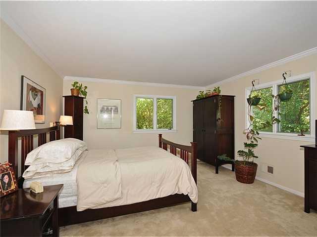 8025 Claridge Road Indianapolis, IN 46260 - Photo 15 of 24 Gallery Image 15