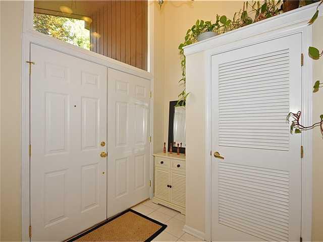 8025 Claridge Road Indianapolis, IN 46260 - Photo 3 of 24 Gallery Image 3