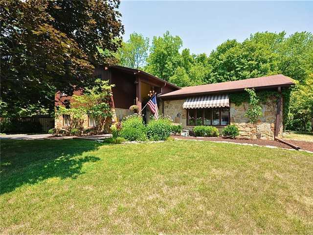 8025 Claridge Road Indianapolis, IN 46260 - Photo 22 of 24 Gallery Image 22