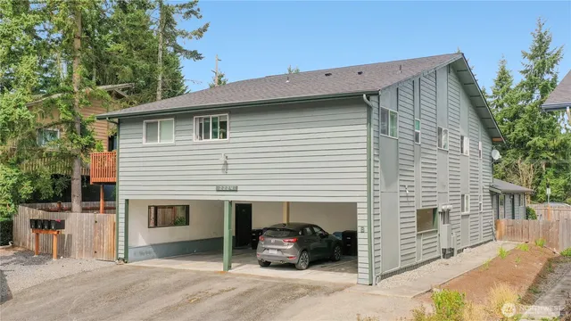 a house view with a outdoor space
