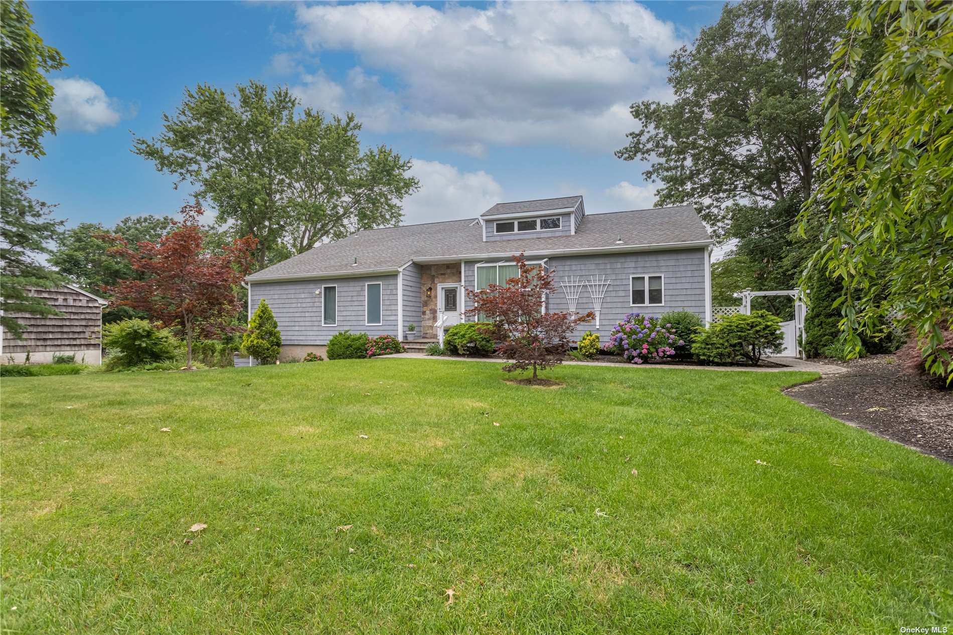 39 Hillcrest Avenue, Port Jefferson, NY 11777 Compass