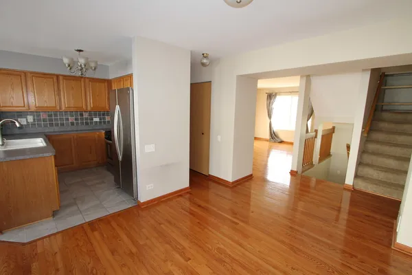 $2,500 | 3162 Cambria Court, Aurora, IL 60503