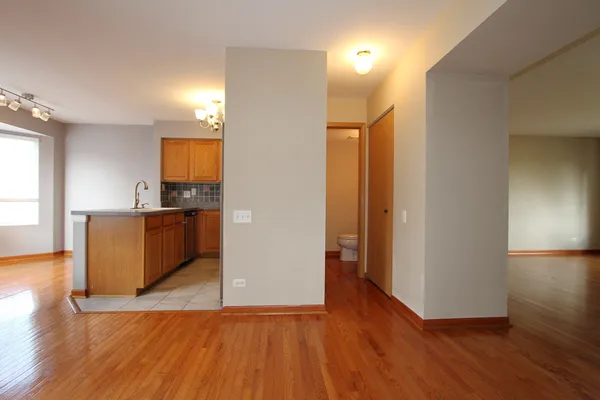$2,500 | 3162 Cambria Court, Aurora, IL 60503