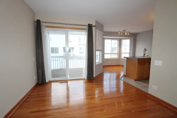 $2,500 | 3162 Cambria Court, Aurora, IL 60503