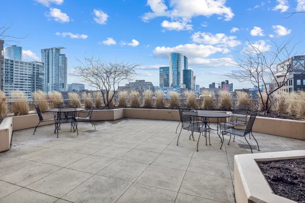 $2,800 | 200 North Jefferson Street, Unit 2207, Chicago, IL 60661