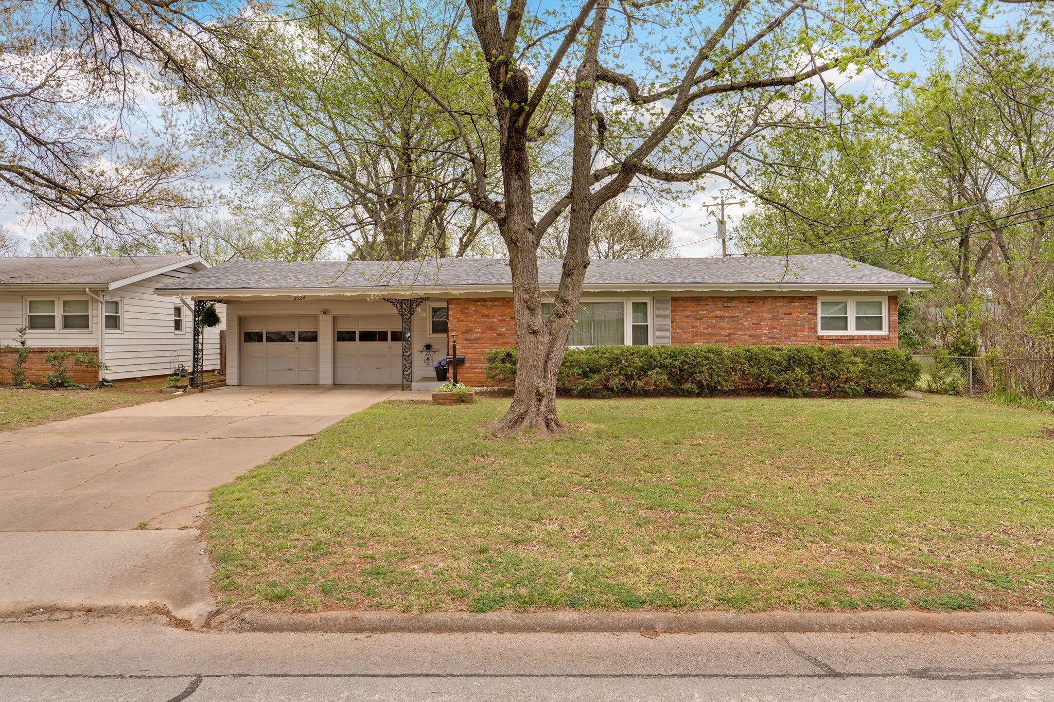 2524 South Kickapoo Avenue Springfield, MO 65804 - Photo 1 of 1 2524 S Kickapoo Ave-1