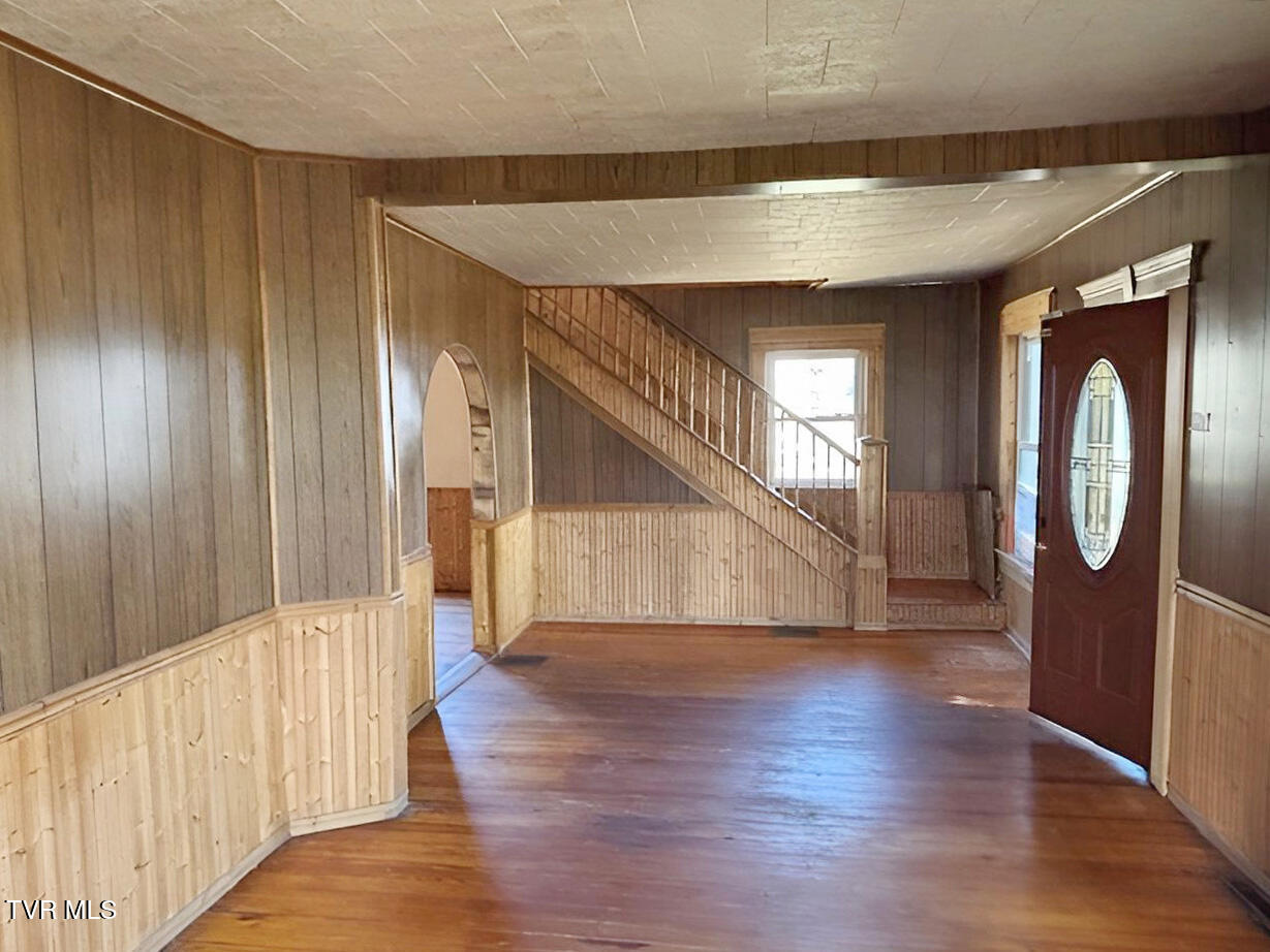 5720 Atkins Tank Road Atkins, VA 24311 - Photo 7 of 12 atkins tank road living room mls