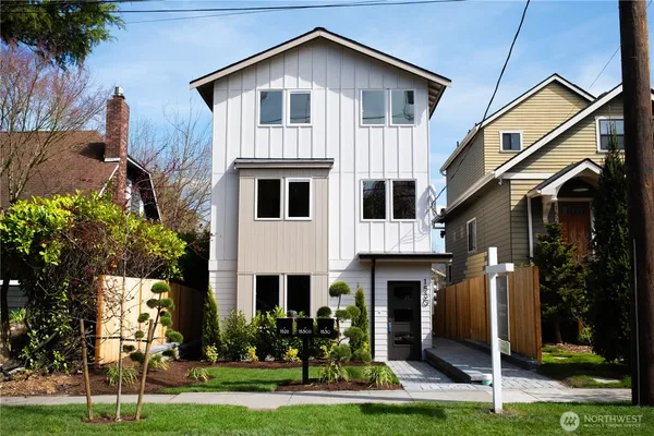 $1,129,950 | 1530 25th Avenue South, Seattle, WA 98144