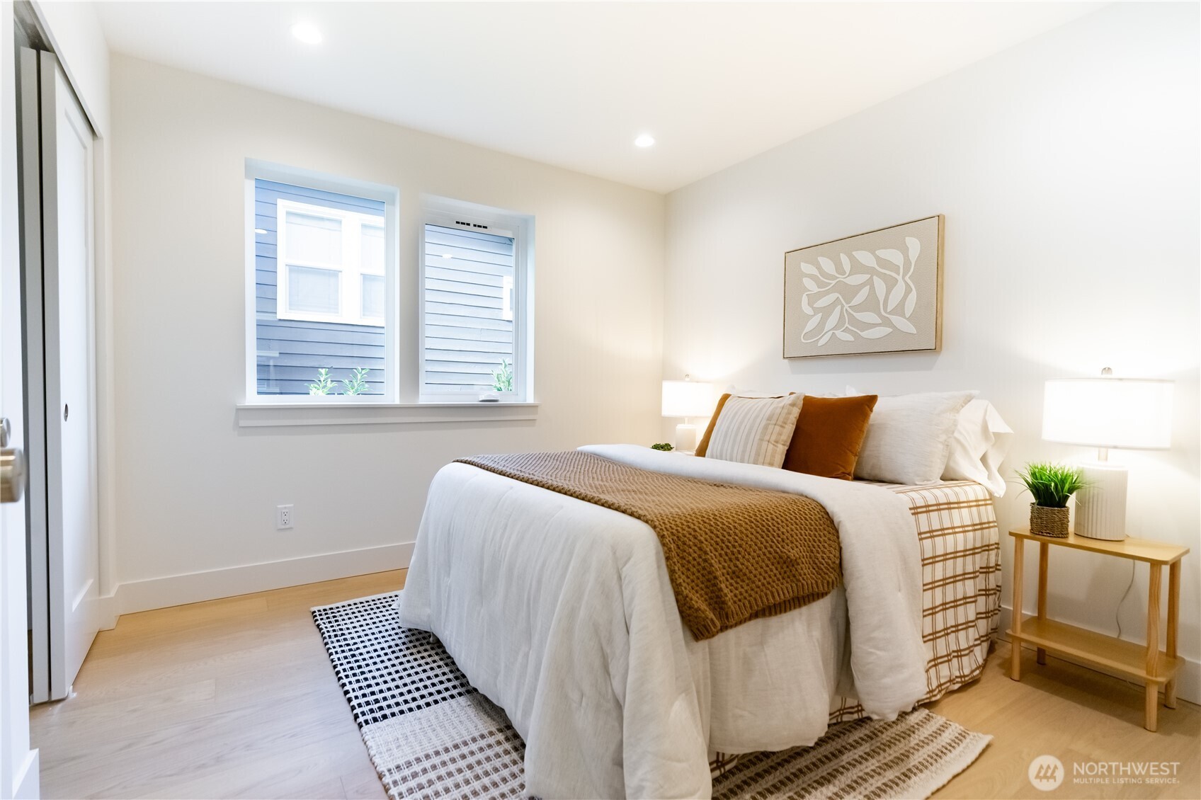 1530 25th Avenue Seattle, WA 98144 - Photo 12 of 27