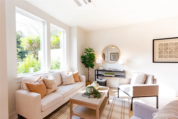 $1,129,950 | 1530 25th Avenue South, Seattle, WA 98144