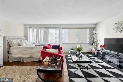 $197,500 | 5500 Friendship Boulevard, Unit 1912N, Chevy Chase, MD 20815