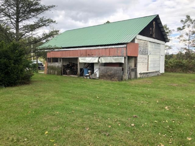 60171 Baseline Road Grand Junction, MI 49056 - Photo 11 of 15 IMG_4242
