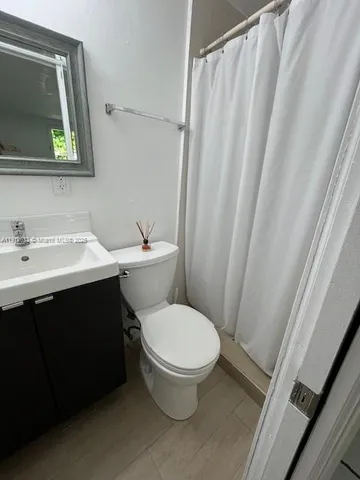 $1,200 | 410 Northwest 31st Street, Unit 2, Miami, FL 33127