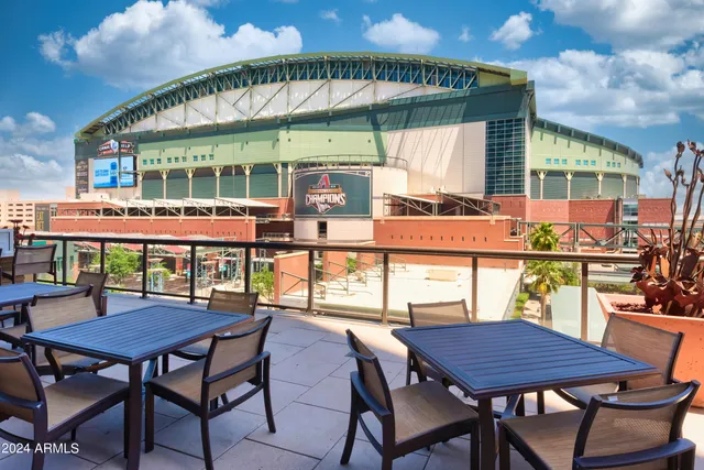 $369,900 | 310 South 4th Street, Unit 707, Phoenix, AZ 85004