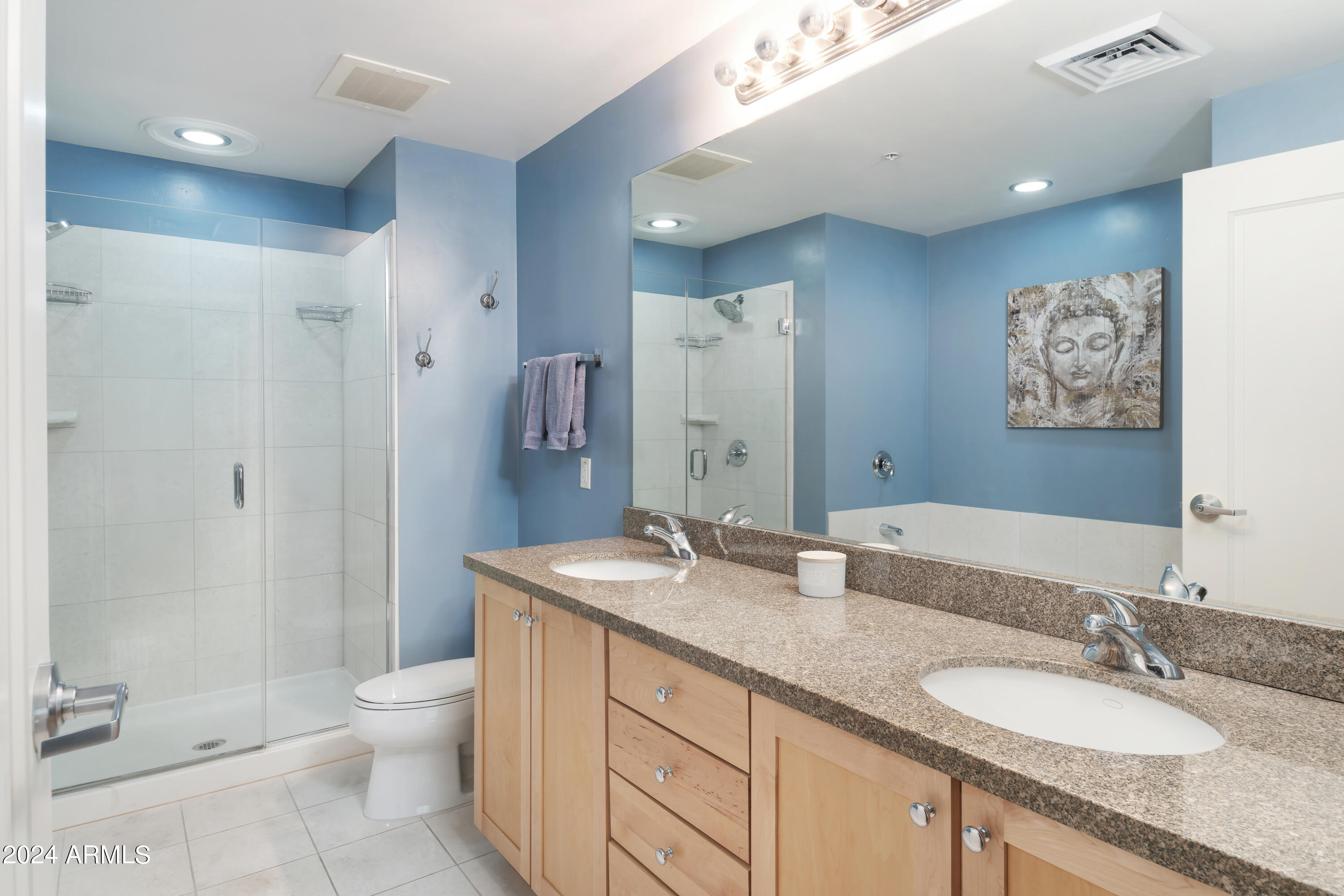 310 South 4th Street, Unit 707 Phoenix, AZ 85004 - Photo 10 of 29 Primary Bathroom