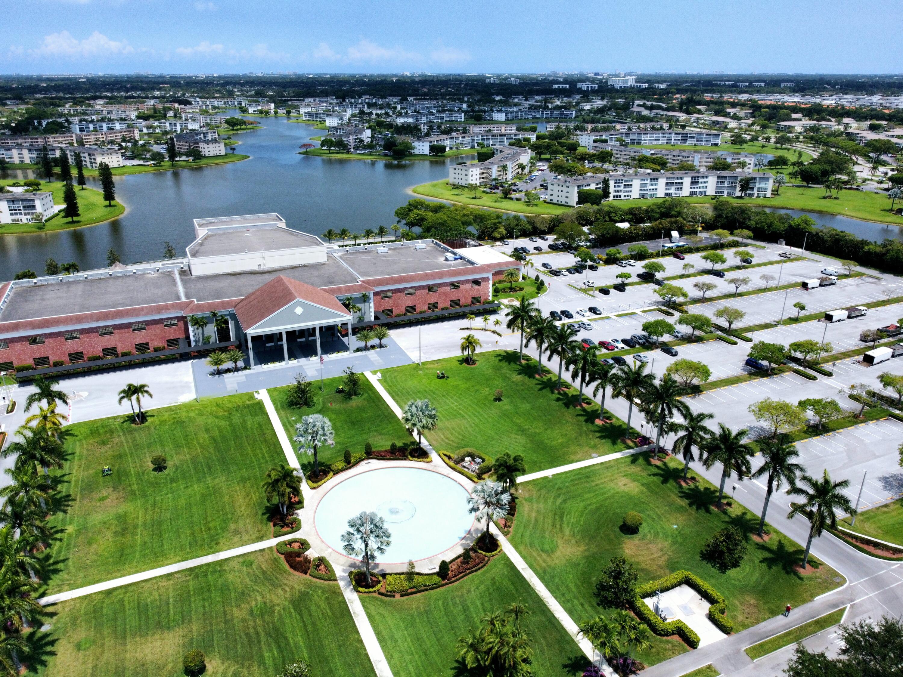 4007 Cornwall East, Unit 4007 Boca Raton, FL 33434 - Photo 20 of 35 Front of the Clubhouse