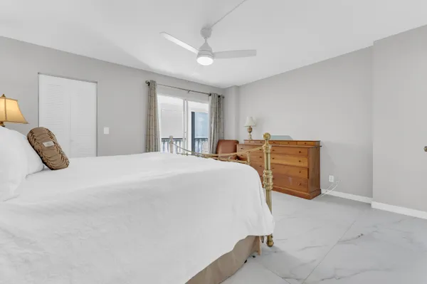 $2,700 | 7192 Huntington Lane, Unit 307, Delray Beach, FL 33446