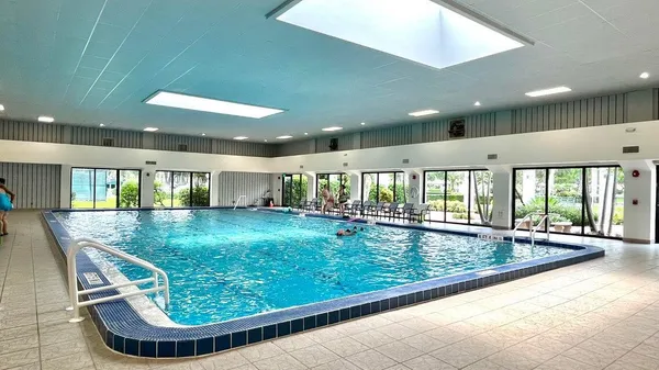 $2,700 | 7192 Huntington Lane, Unit 307, Delray Beach, FL 33446