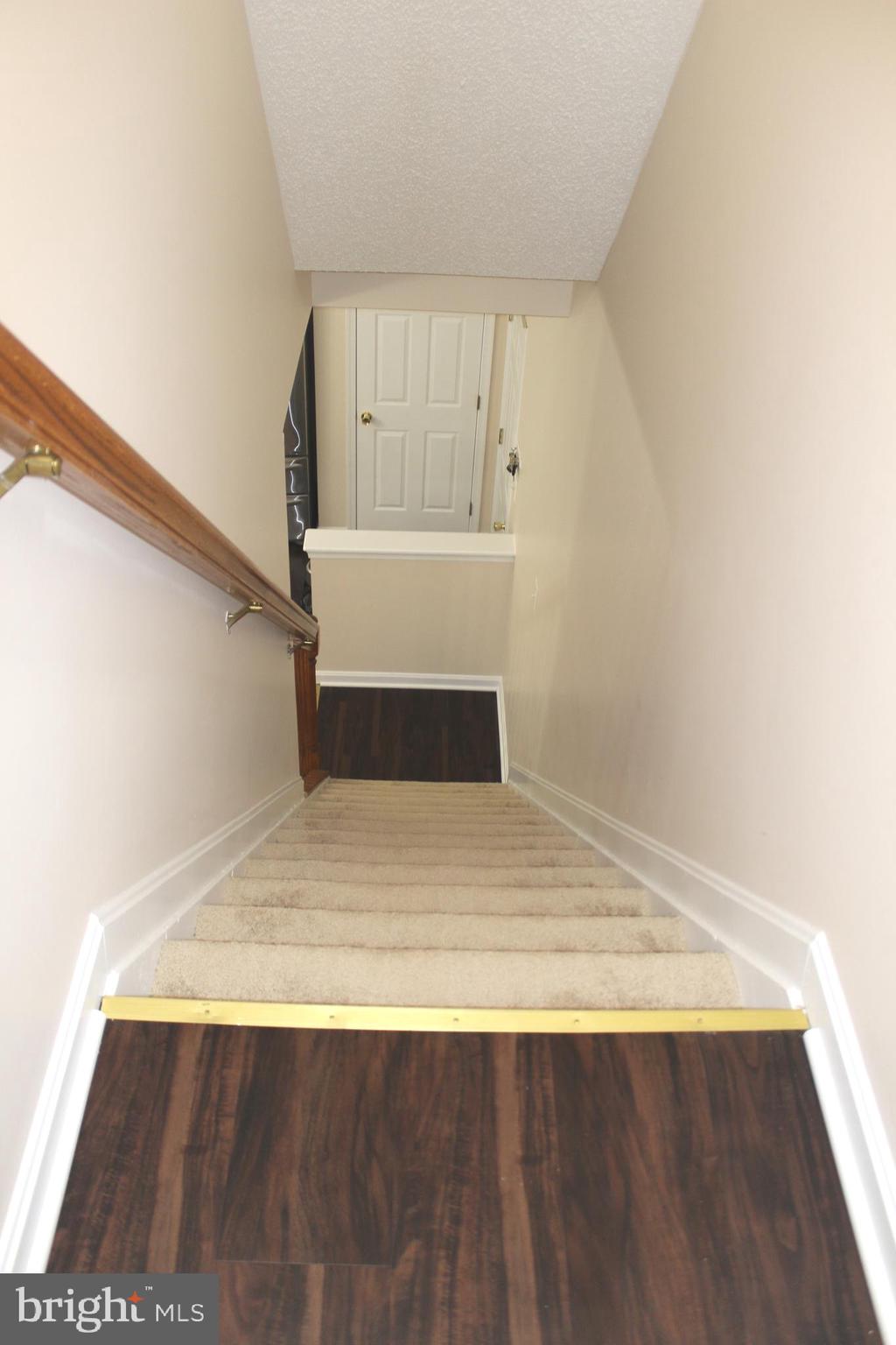 3470 Malcolm Road Brandywine, MD 20613 - Photo 22 of 55 2nd stairs down to kitchen