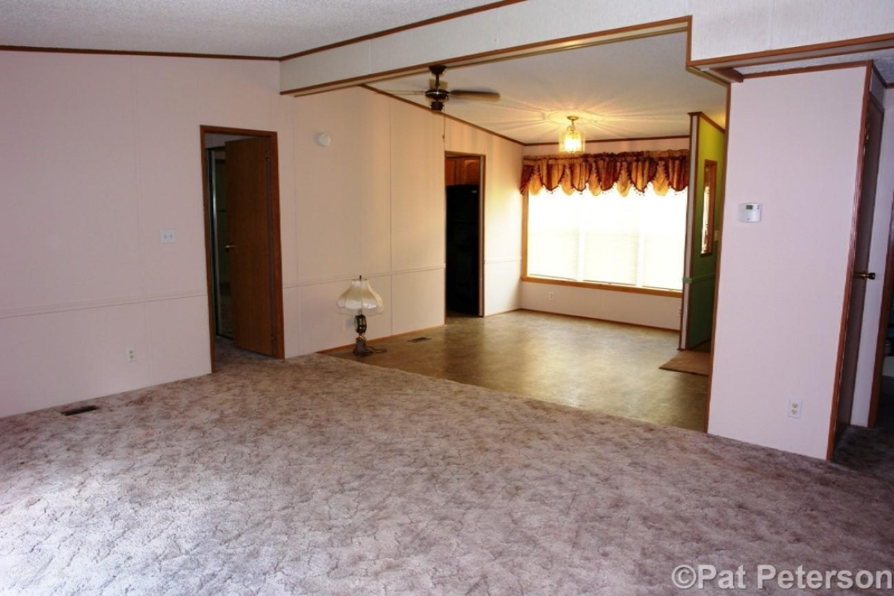 2131 West Hillis Road Stanton, MI 48888 - Photo 8 of 28 Living Rm - Dining Area