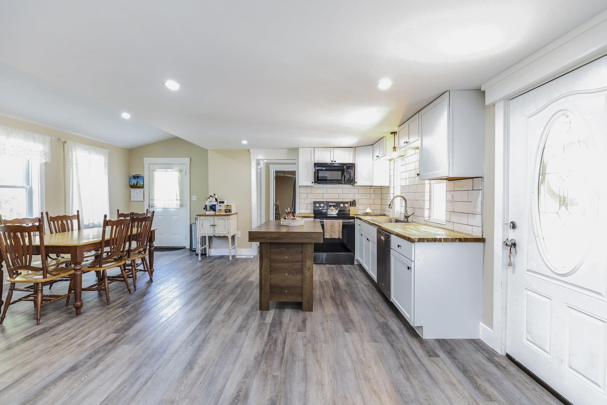 29 Martins Ferry Road Hooksett, NH 03106 - Photo 18 of 52 Gallery Image 18