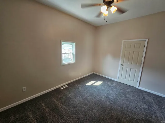 $120,000 | 115 East Jefferson Avenue, Vincennes, IN 47591