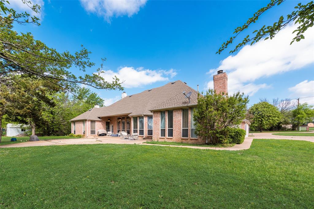 102 Dobbs Road Lake Dallas, TX 76208 - Photo 32 of 35