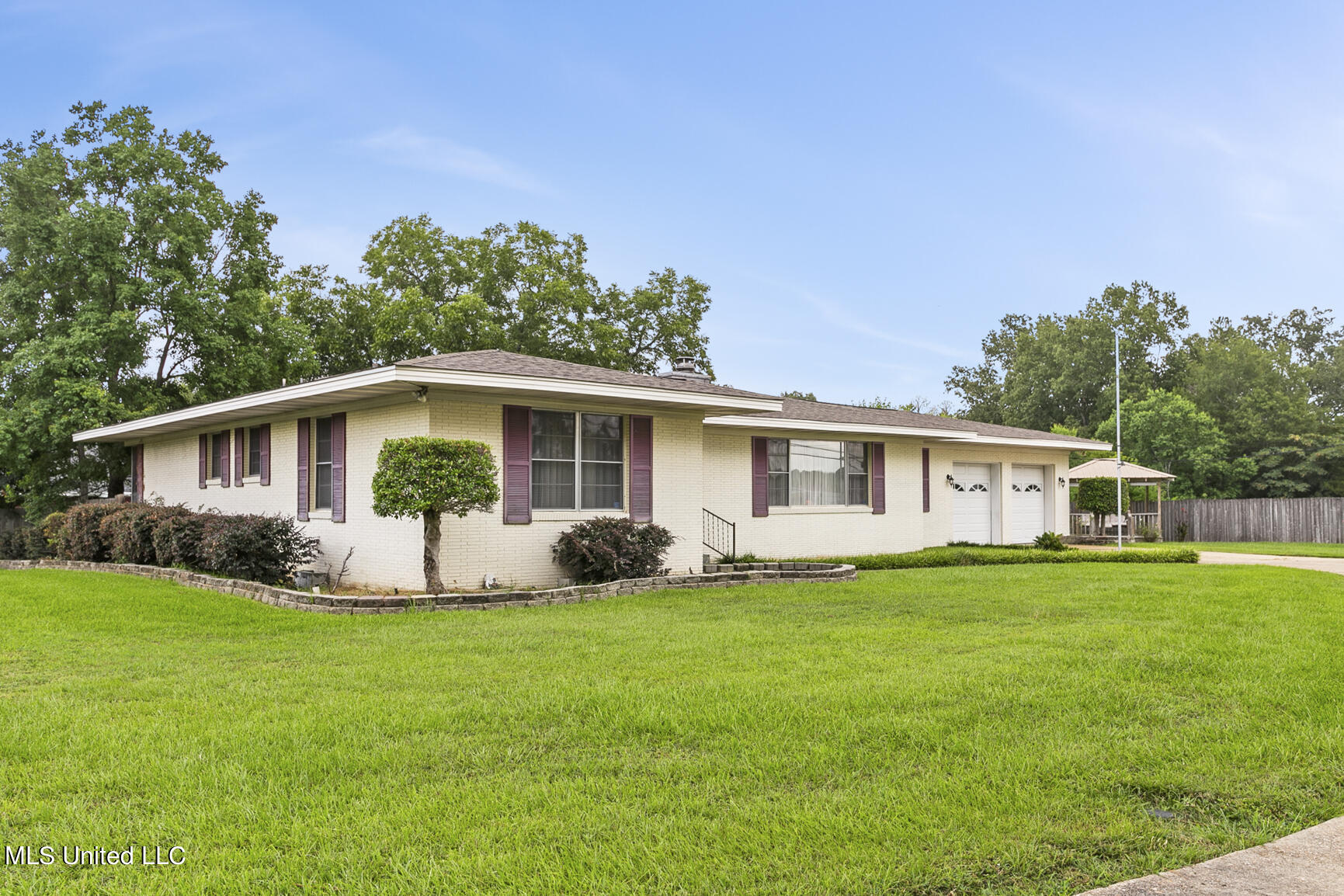 2 Lamplighter Road Pearl, MS 39208 - Photo 2 of 20 2 Lamplighter final-1