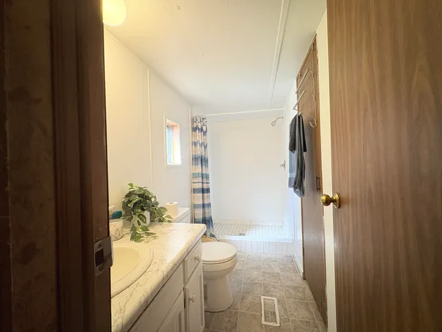 $134,000 | 13820 North Adams Road, Addison, MI 49220