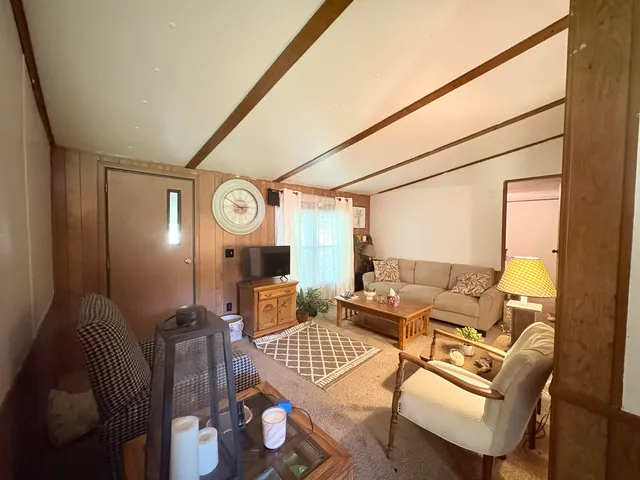 $134,000 | 13820 North Adams Road, Addison, MI 49220