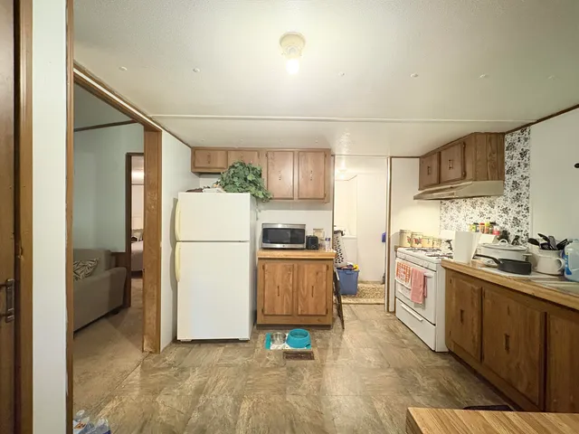 $134,000 | 13820 North Adams Road, Addison, MI 49220