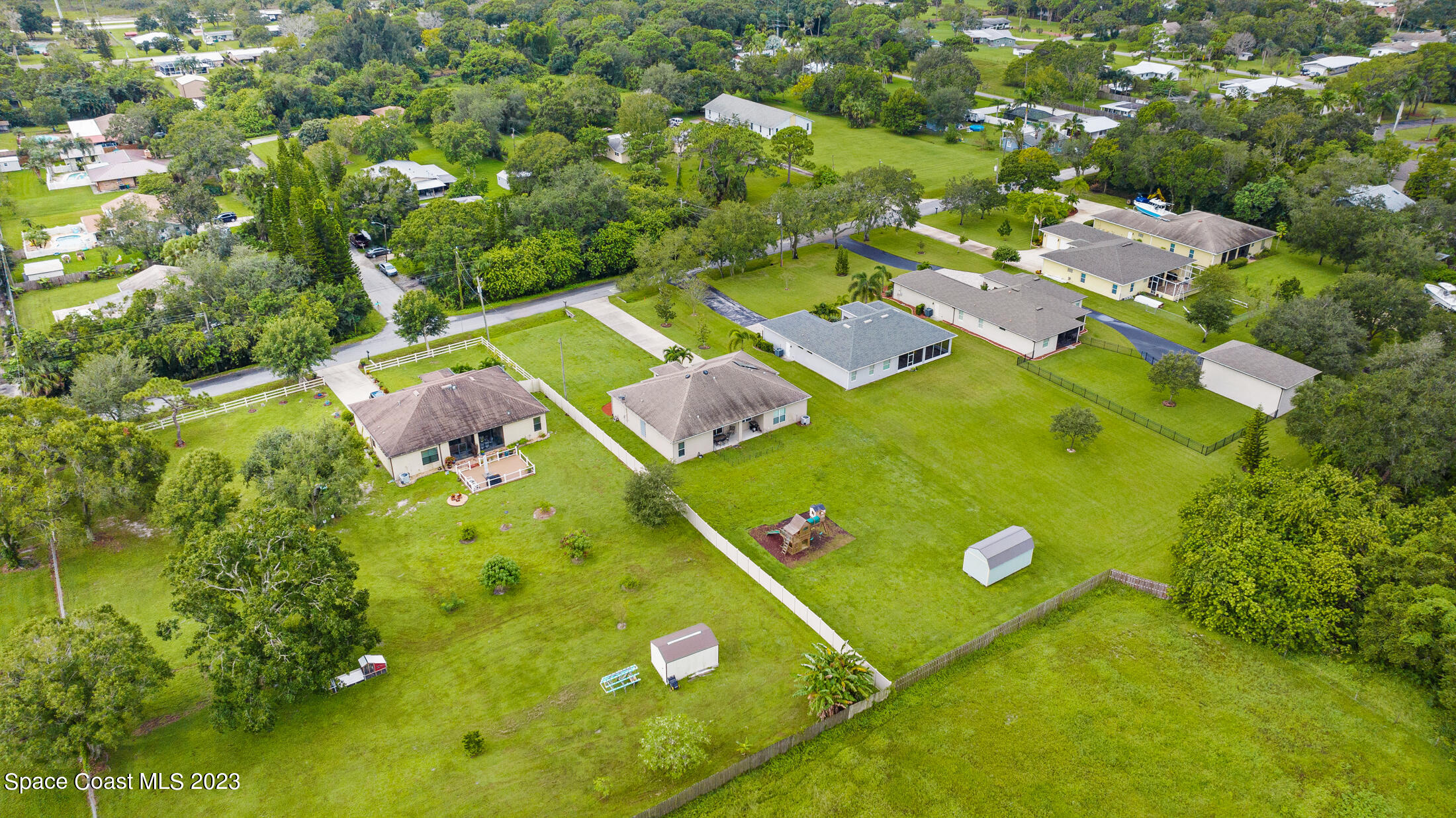 1840 Trimble Road Melbourne, FL 32934 - Photo 38 of 42 view of an outdoor space