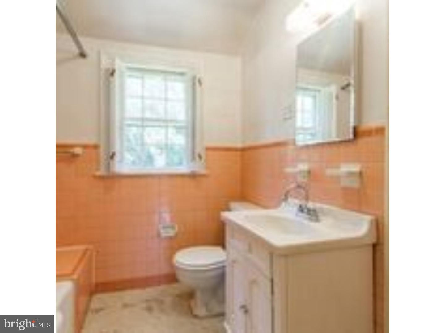 181 Marlyn Road Lansdowne, PA 19050 - Photo 14 of 21 Bathroom